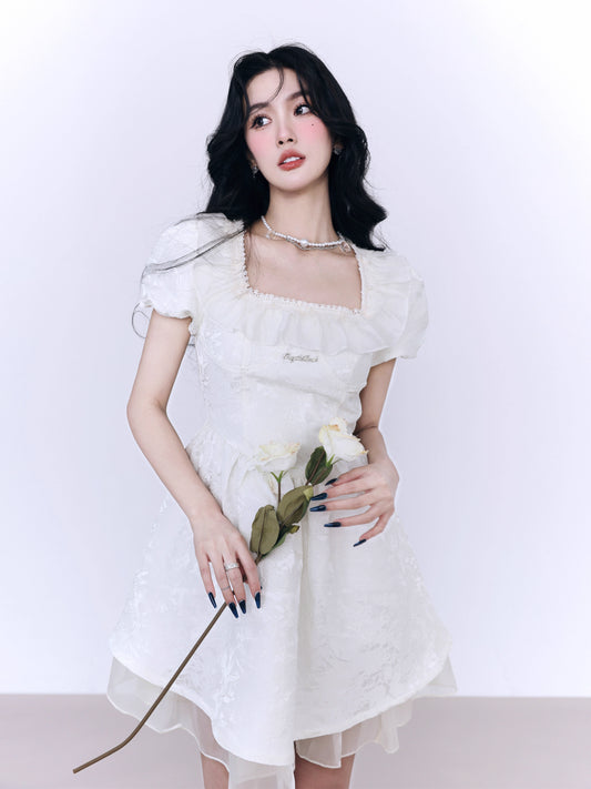 White Moonlight Bubble Sleeve Jacquard Dress