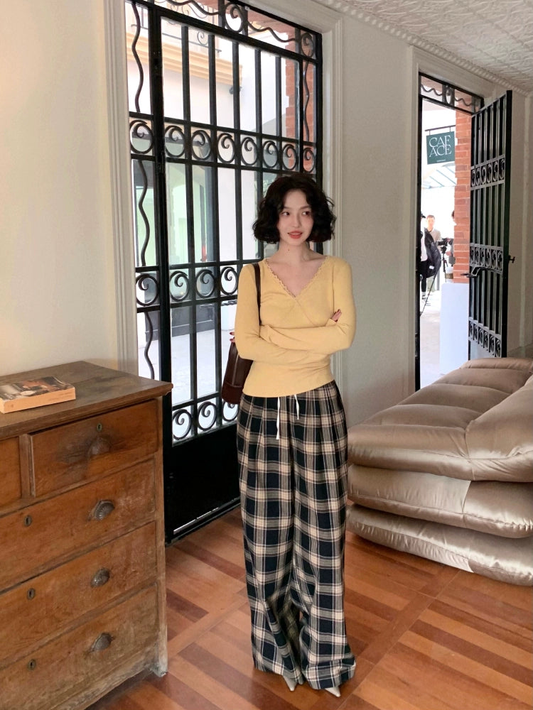 Lace-Edge V-Neck Knit Top – Qu Man Sexy Winter Style