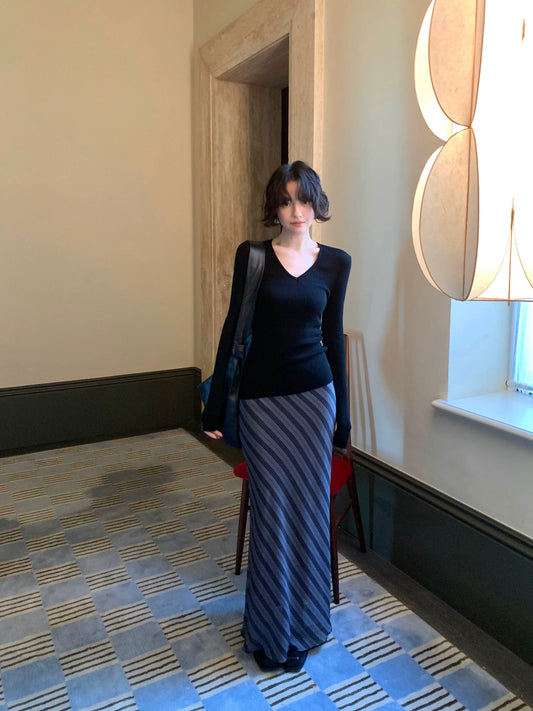 【Slanted Stripe】Hong Kong Style Retro 2025 Autumn New Style Slim Fit High Waist Long Skirt