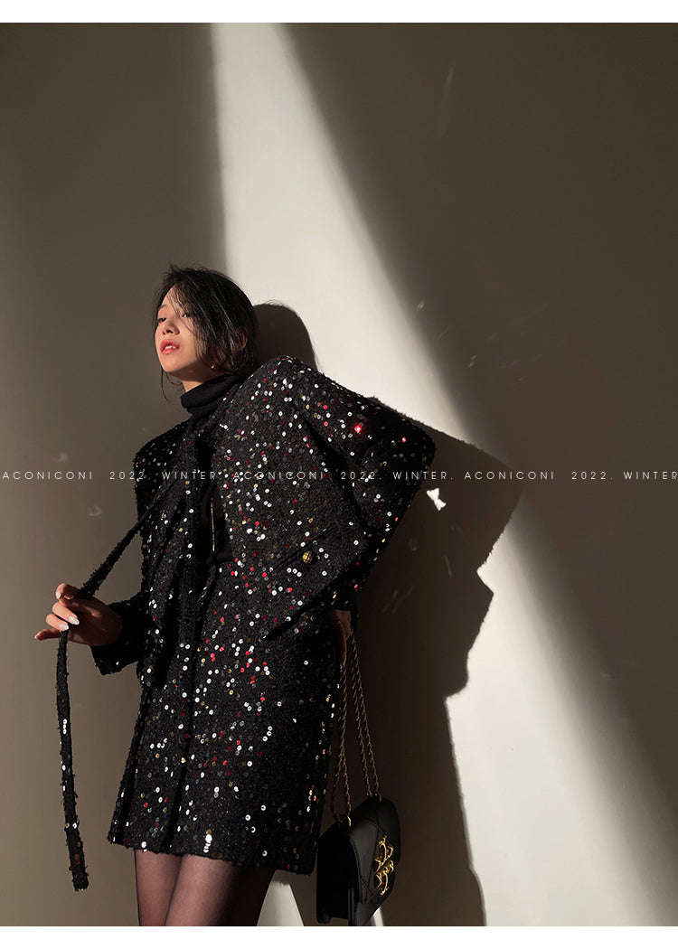 Elegant Suit with Chic Design