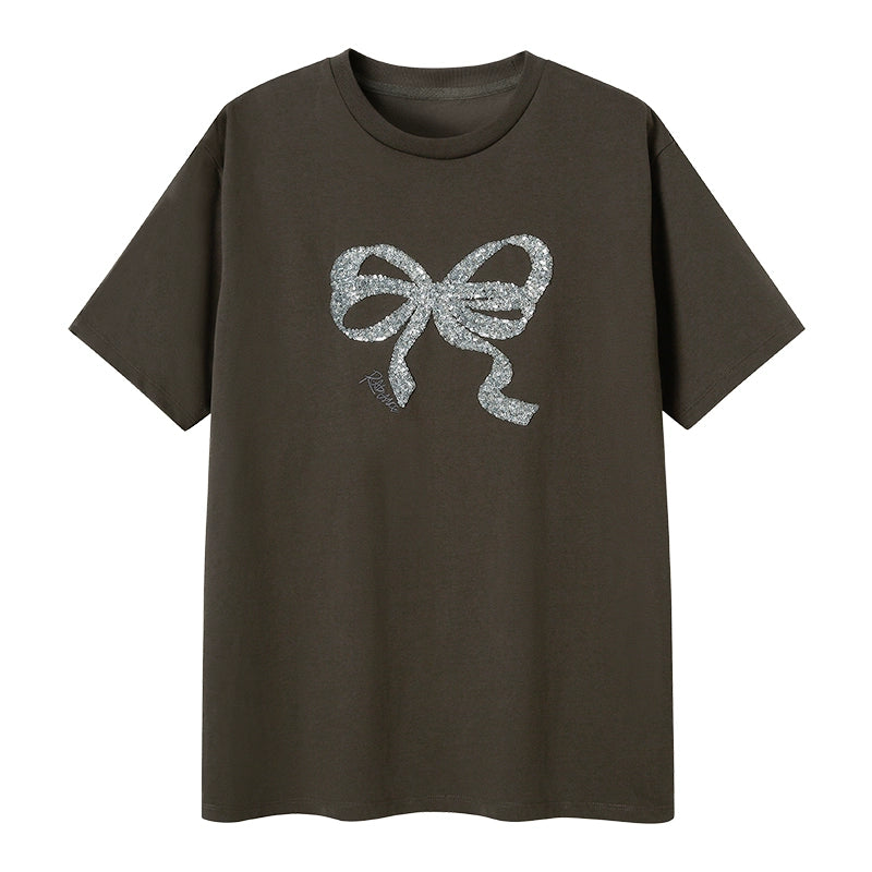 Футболка с вышивкой пайетками