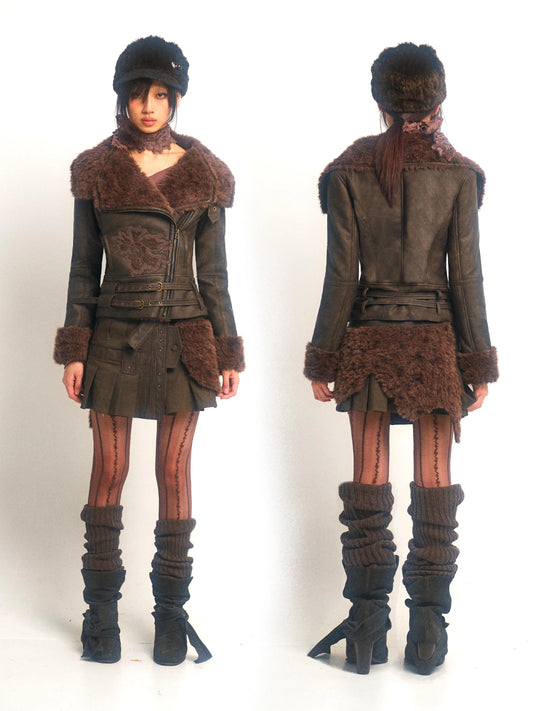 Vintage Embroidered Fur Coat – Warm Classic Look