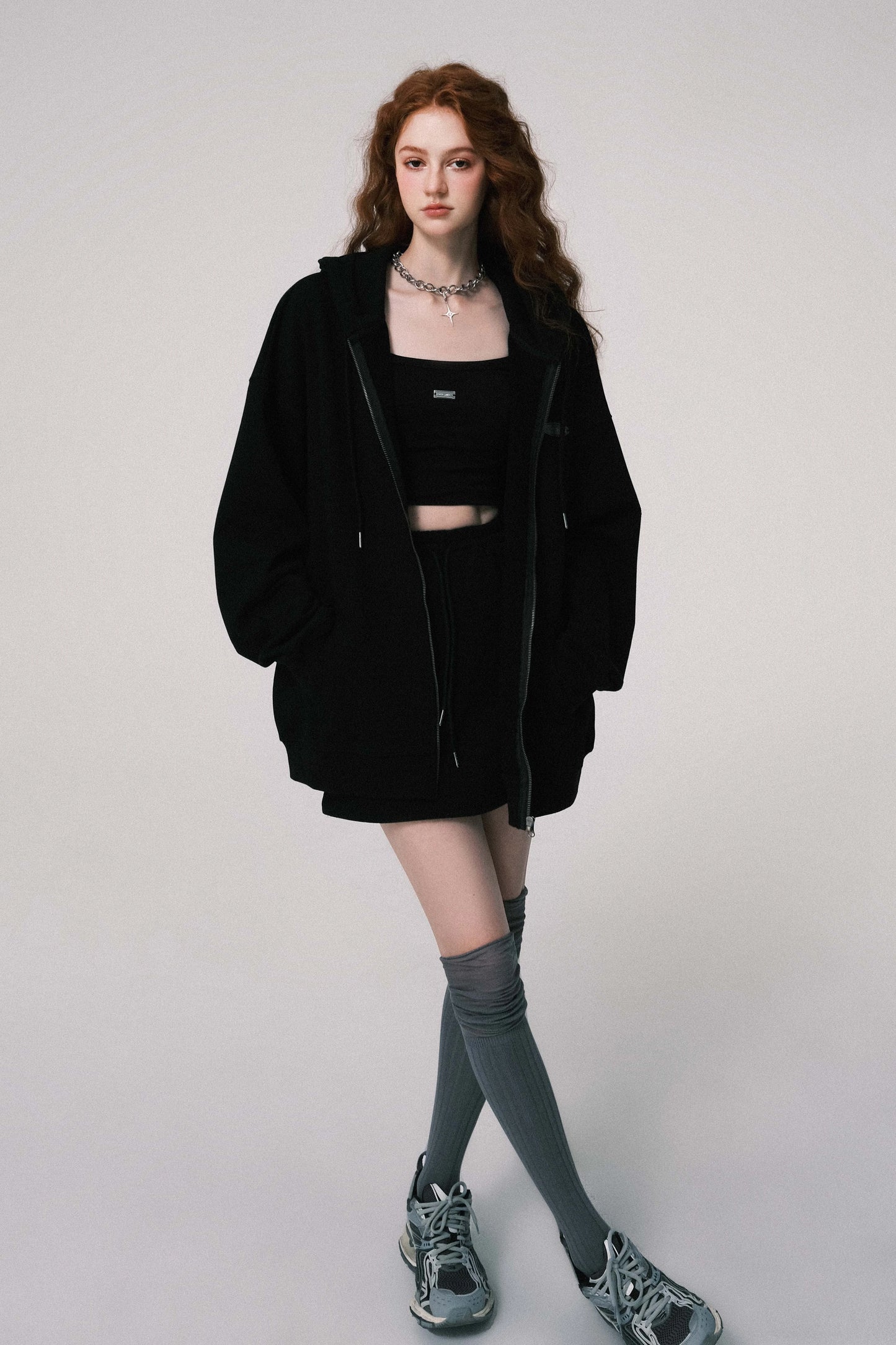 Conjunto de polar fino con capucha de American High Street