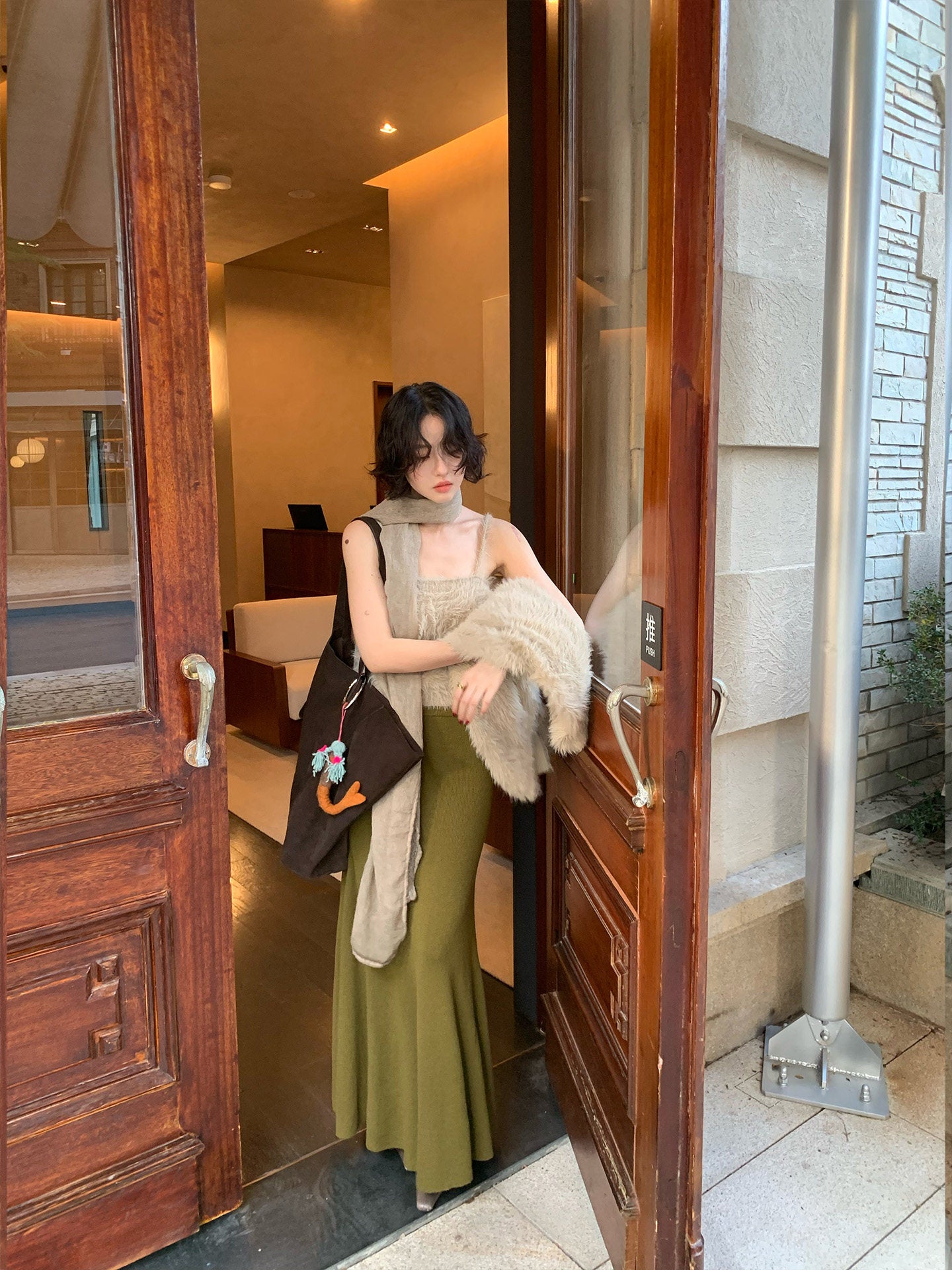 Plush Cropped Camisole Top – Hong Kong Retro Autumn & Winter Layer