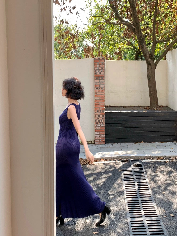 Sleeveless Knitted Vest Dress – Long Retro Layering Style