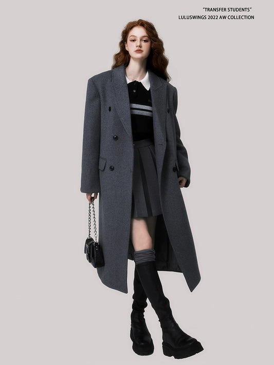 Abrigo largo de lana con doble botonadura - Hombreras elegantes