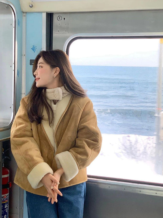 Suede Lambswool Biker Jacket – Short Fur-Lined Statement Piece