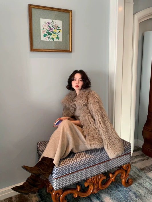 Luxury Faux Fur Coat with Retro Winter Elegance