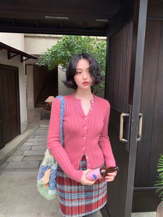 Smoked Rose Vintage Twist Knitted Cardigan – Winter Blue Hue