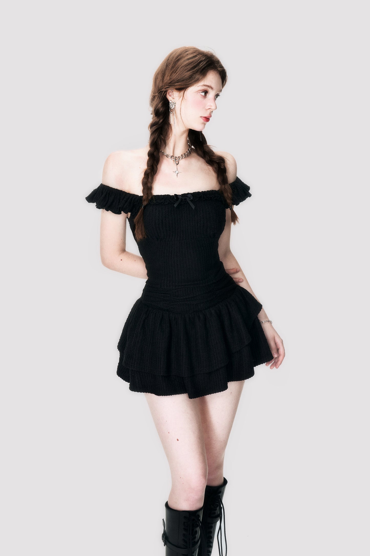 Knitted Off-Shoulder Set Skirt - Sweet and Spicy