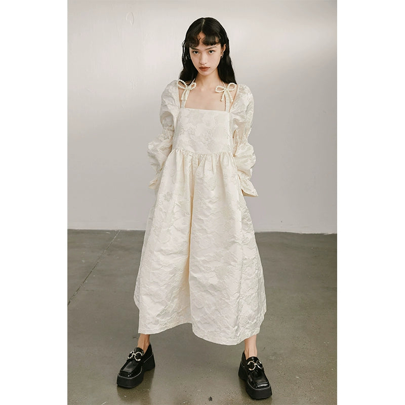 القوس منتصف الطول -فستان الرقبة المربع