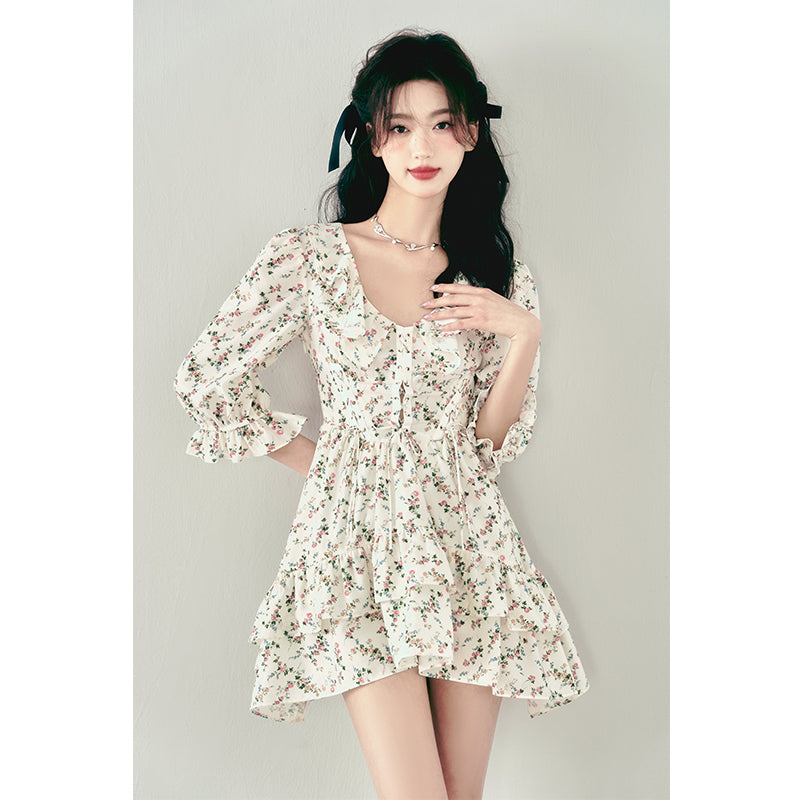 Fragmented Flower Ruffle Edge Dress