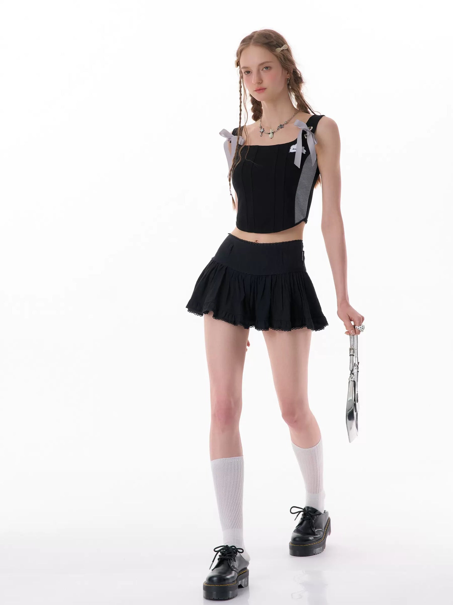 Falda acampanada de cintura alta con encaje retro americano imprescindible para el verano