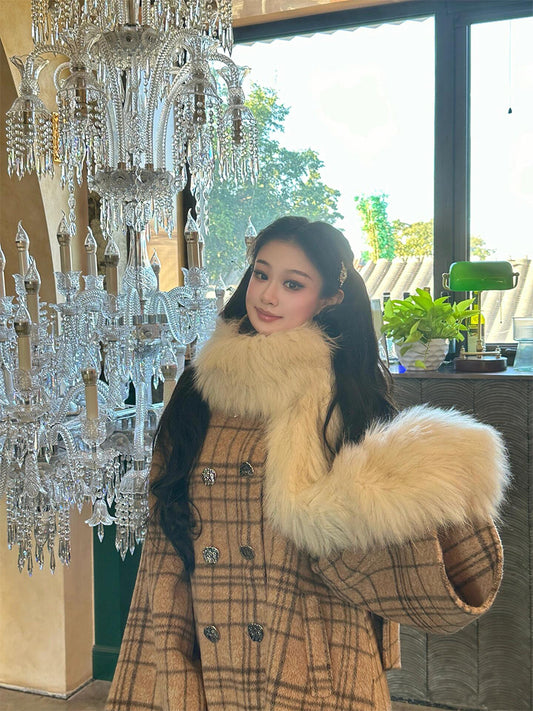 Reversible Cashmere Coat – Gold-Tone Fox Fur Cape with Checkered Wool