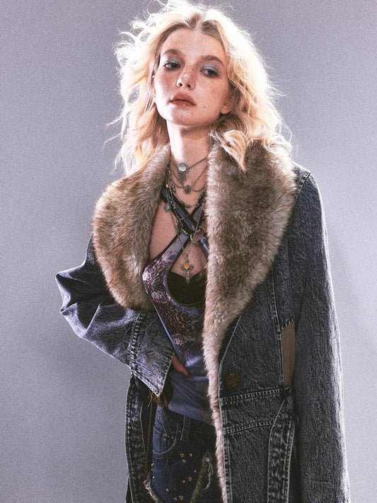 Cappotto in denim vintage con colletto in pile staccabile