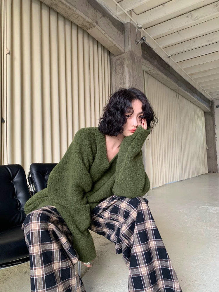 Ice Blue V-Neck Loose Wool Sweater – Cozy Fit