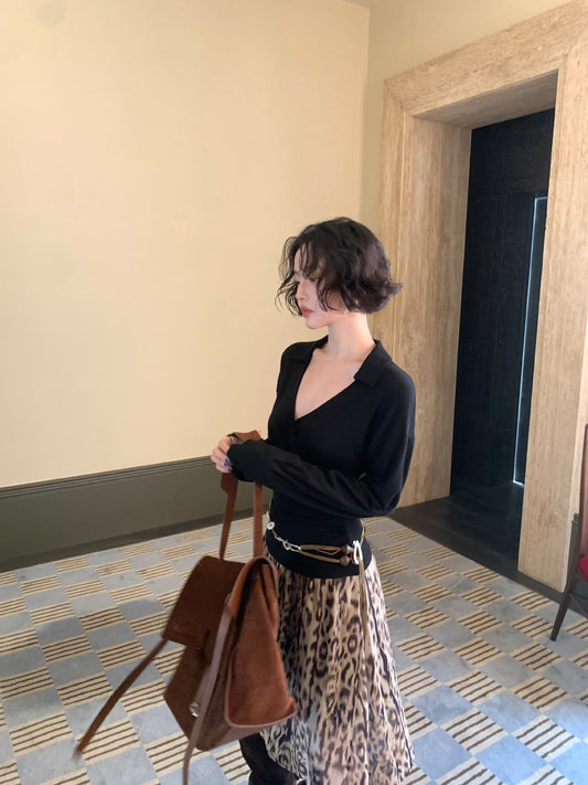 Warm and Cozy Tencel Wool-Blend V-Neck Knit Top – Slim Waist Autumn Style