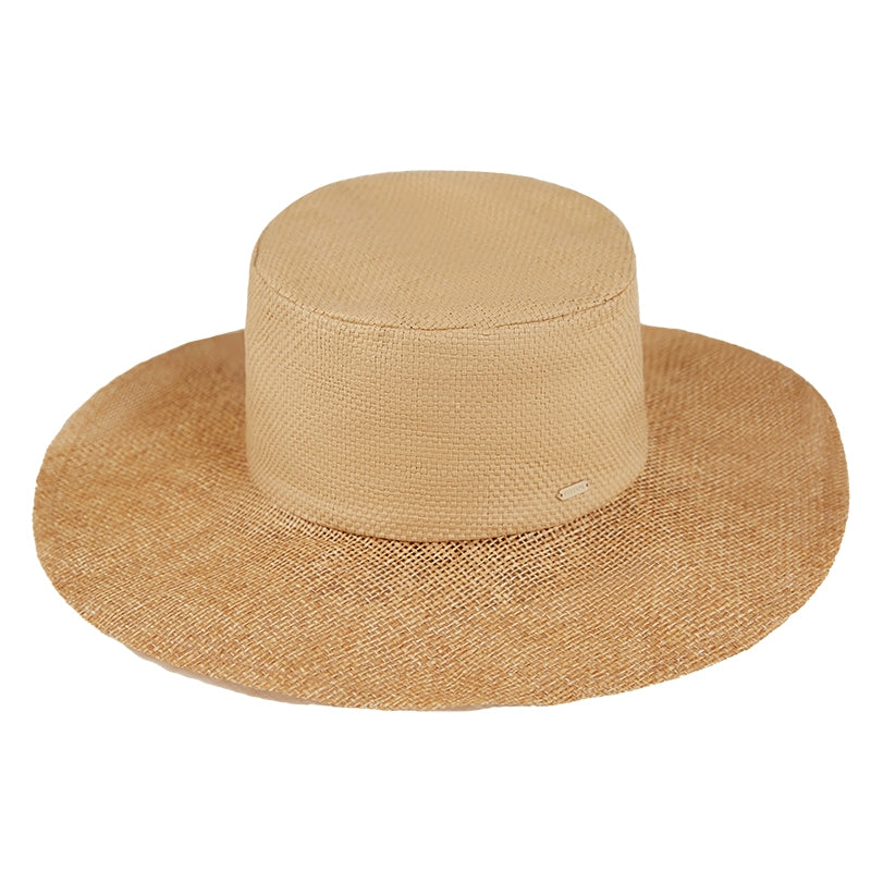 قبعة شمسية منسوجة باللون الأسود على طراز المنتجع