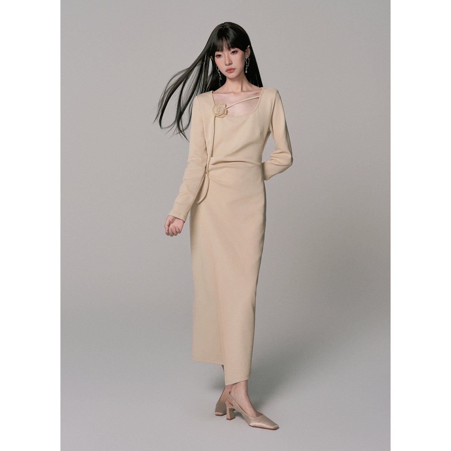 Rose Knitted U-Neck Slim Long Dress for Women (Autumn Edition)