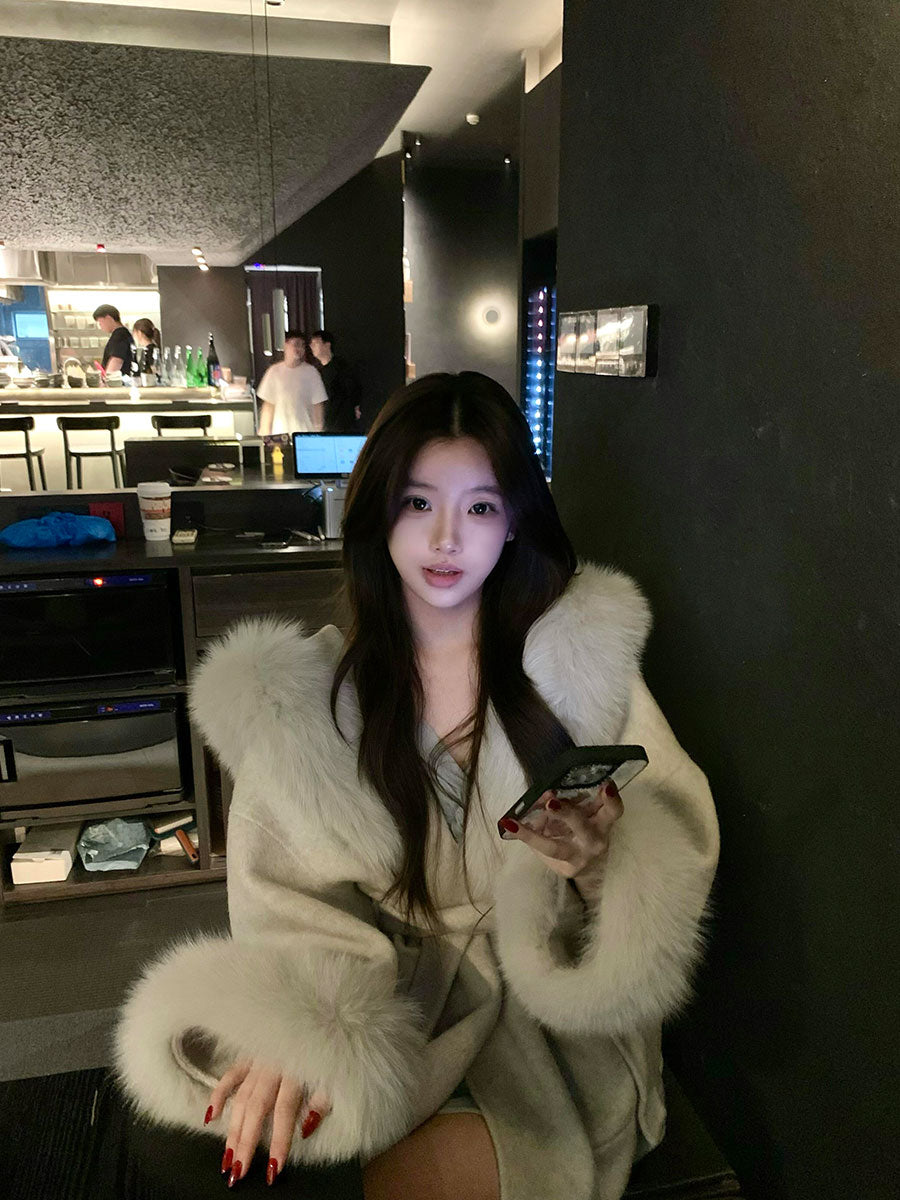 Petite Luxe Wool Coat – Gold-Tone Fox Fur Cashmere Jacket