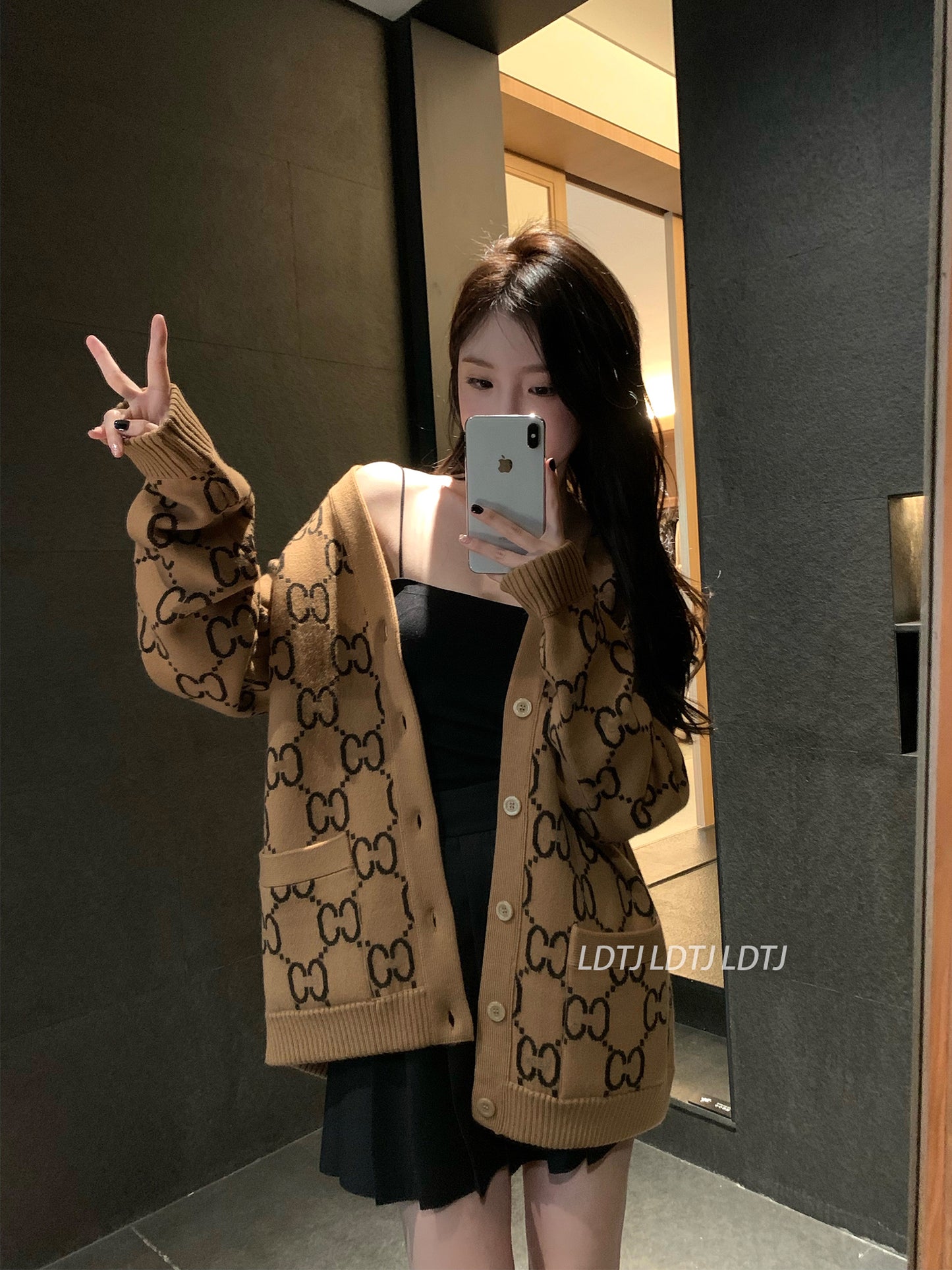 Vintage Check V-Neck Cardigan