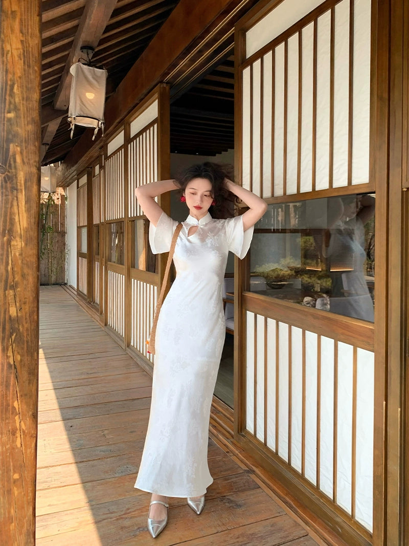 Vestido cheongsam con botones de jacquard