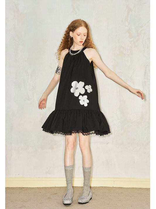 فستان الشاطئ من الدانتيل المقسم