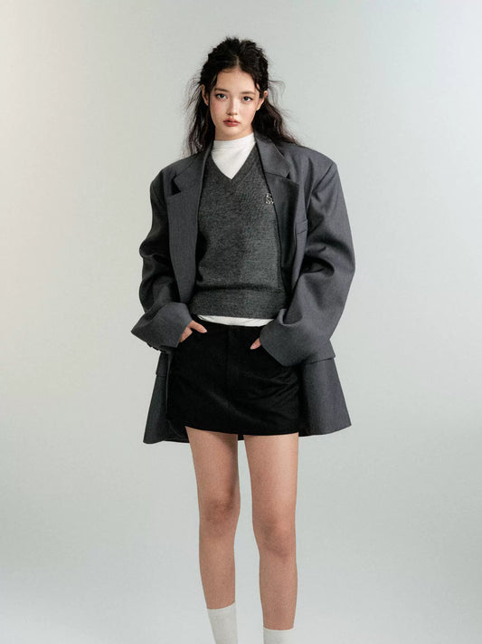 Vintage Preppy V-Neck Wool Knit Vest for Layered Looks