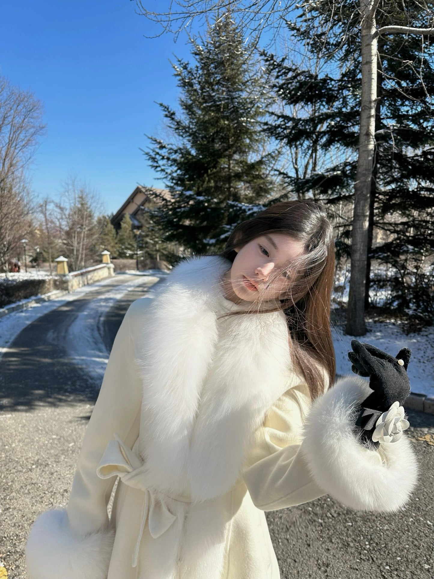 Reversible Cashmere Coat – Elegant Mid-Length Woolen Cape with Eco-Friendly Fox Fur