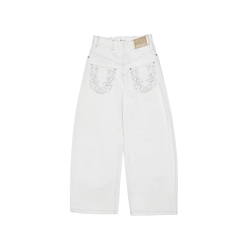 Celebrity Style Distressed Low-Waist Scimitar Jeans – Slimming Washed Denim