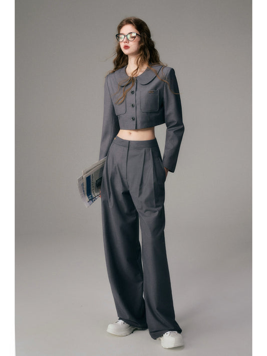 Abrigo corto con cuello de muñeca de Wandering Artist