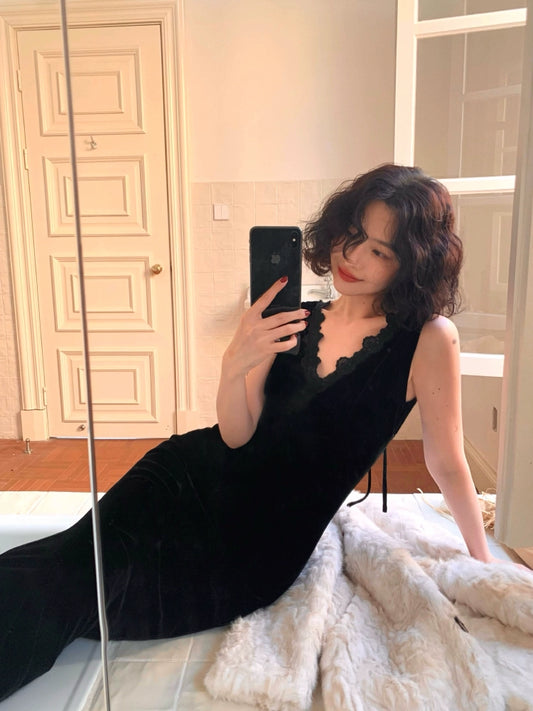 Qing Huandu Sleeveless V-Neck Backless Dress – Hepburn Dinner Style