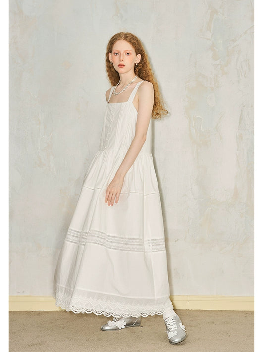 فستان بحزام دانتيل