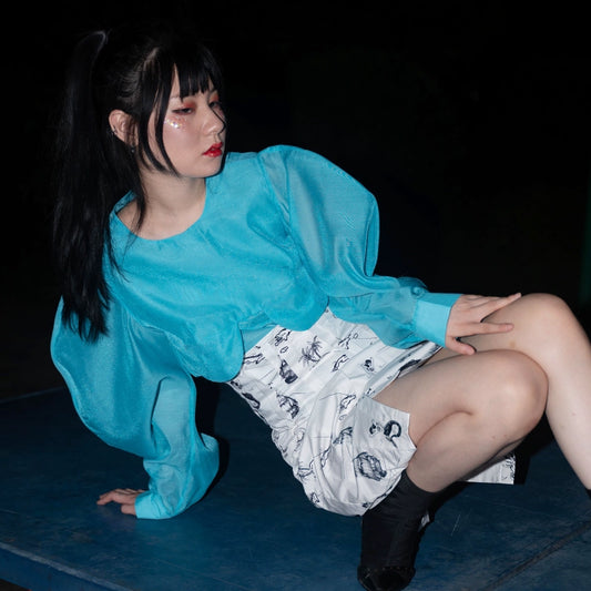 Полупрозрачная рубашка с длинными рукавами