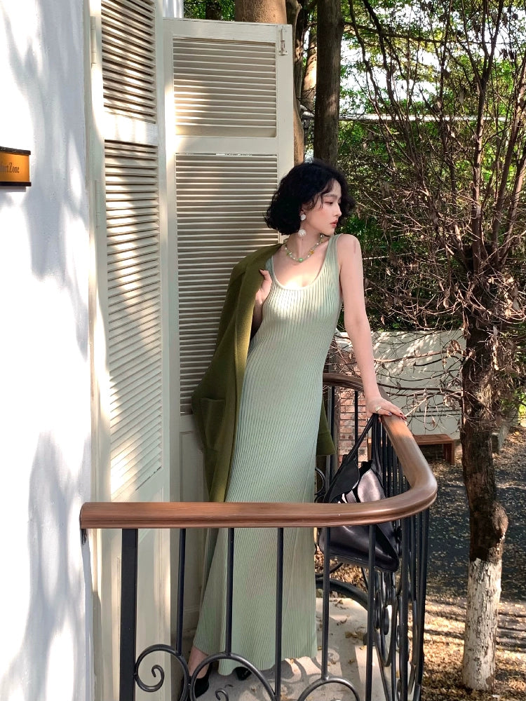 Sleeveless Knitted Vest Dress – Long Retro Layering Style