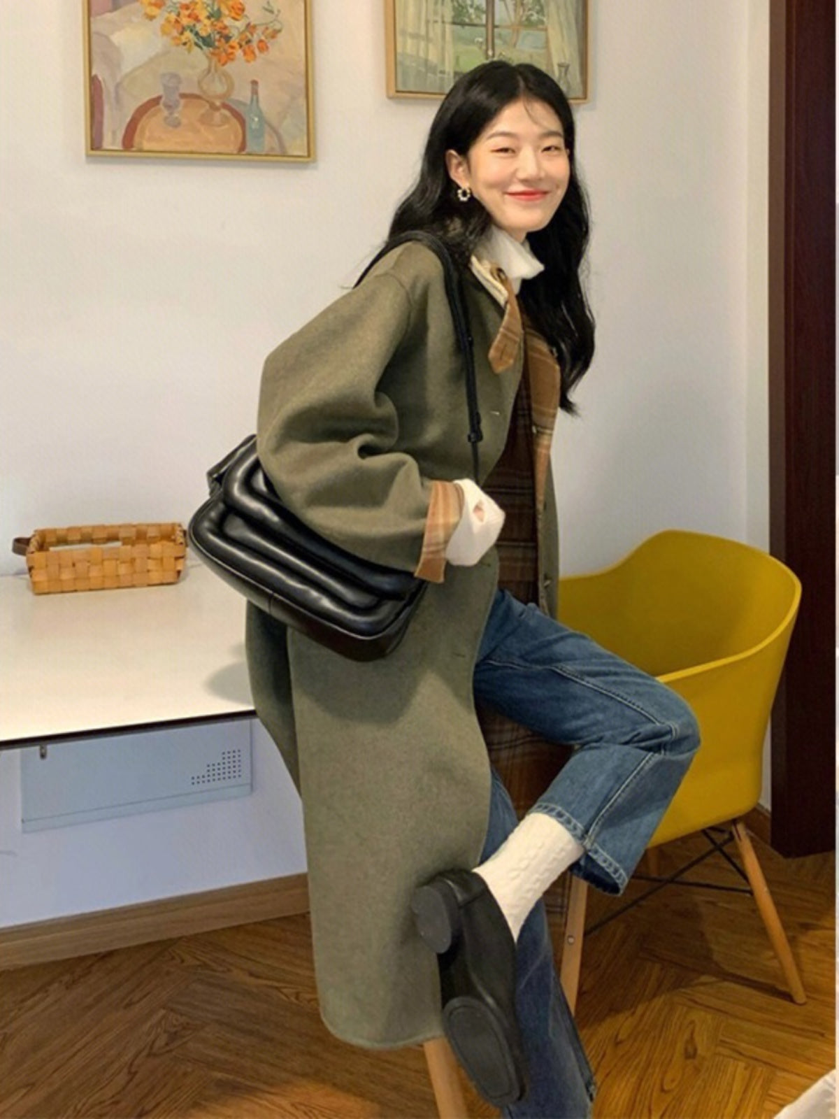 Green Double-Faced Cashmere Coat – British-Inspired Mid-Length Wool Jacket