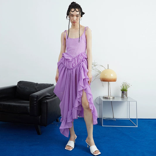 Плиссированная длинная юбка с подтяжками на спине с вертикальным вырезом