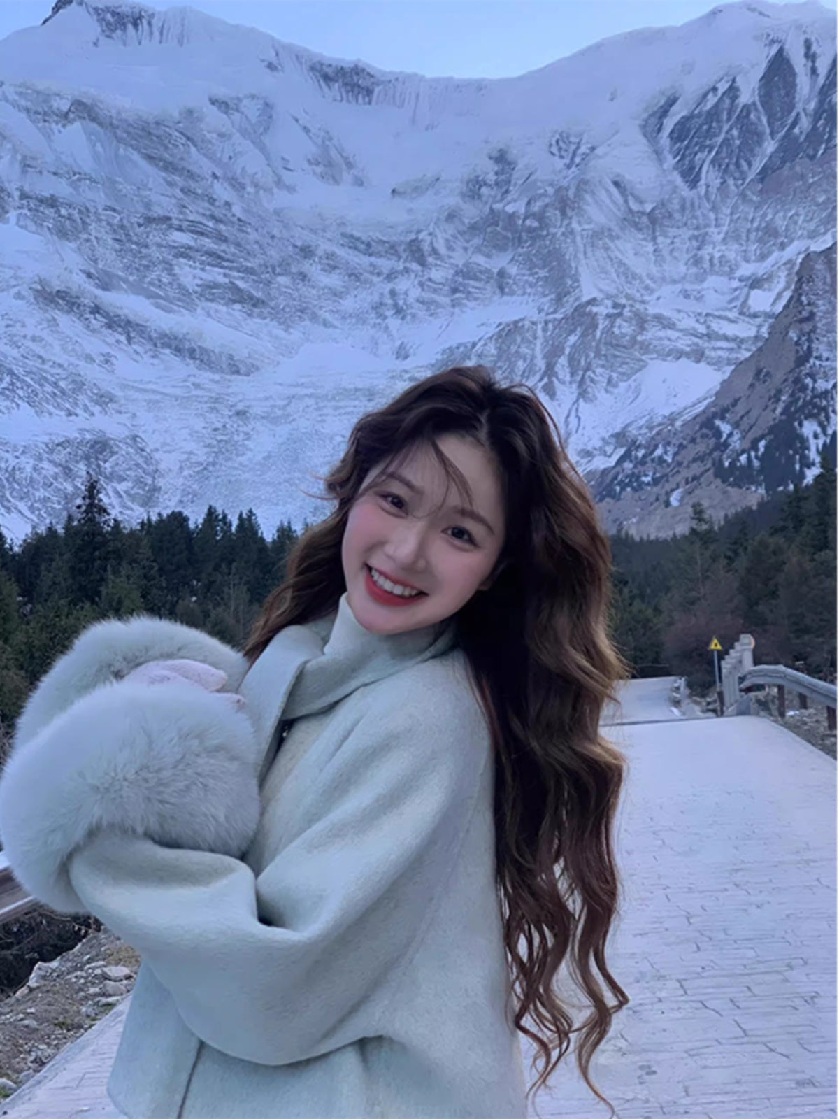 Golden Cashmere Coat – High-End Scarf Collar Wool Jacket