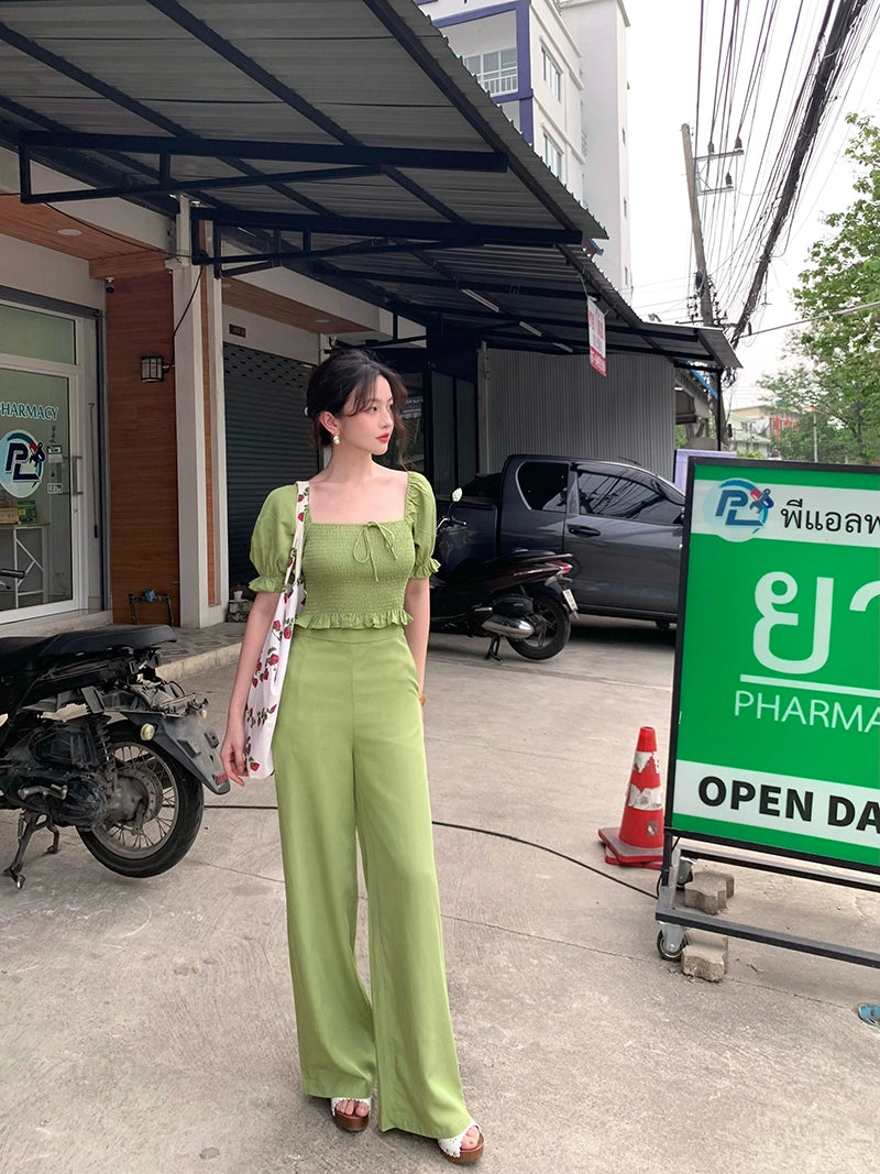 Haut à manches bouffantes en lin + pantalon