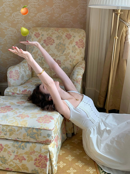 그린 스트랩 드레스 : 여름의 고급 우아함