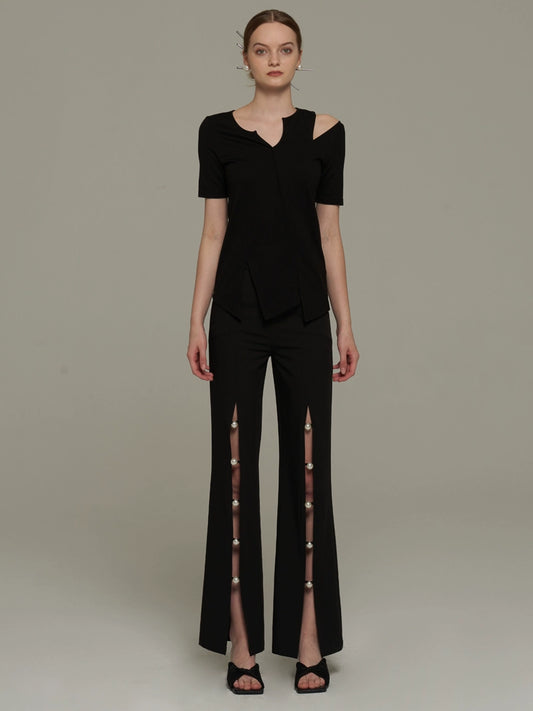 검은 V- 넥 티셔츠