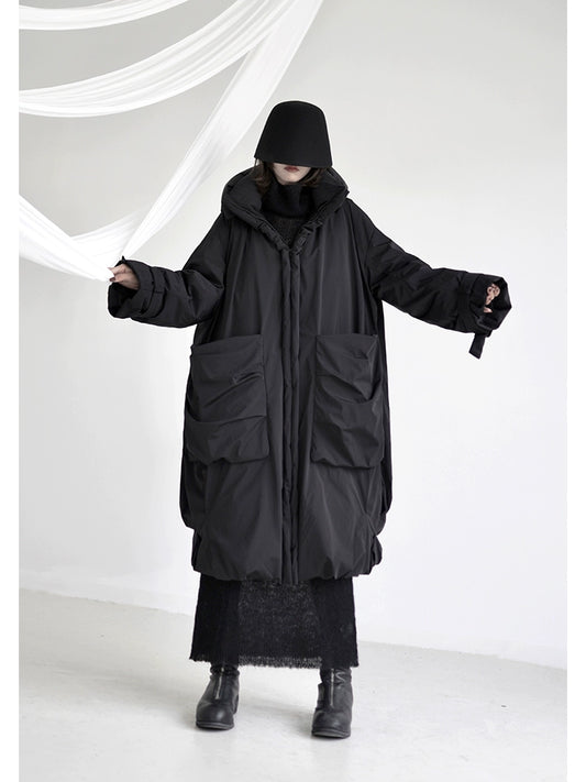 جيب مظلم أسفل معطف