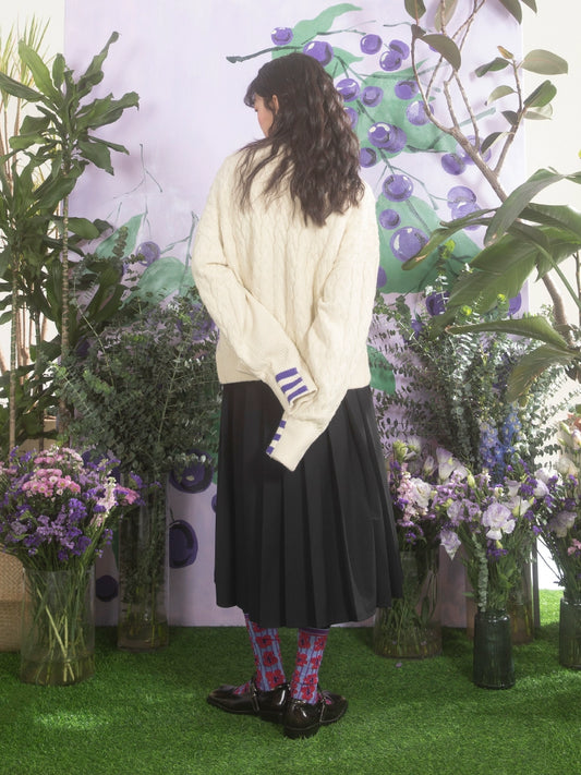 চেরি ফুল টিউলিপ জ্যাকার্ড বেইজ সোয়েটার