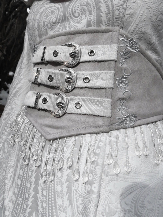 Snow Country White Gothic Embroidery Waist Cover