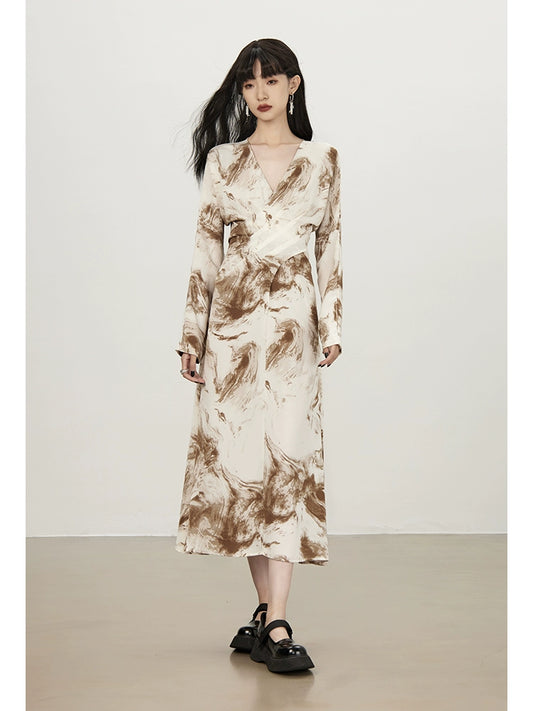 فستان الخريف ذو الأكمام الطويلة