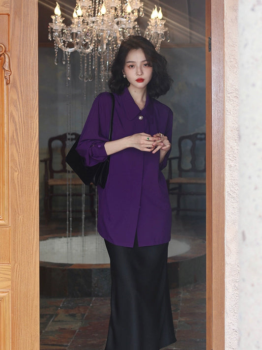 Elegante gonna a A-line di raso: glamour primaverile/estate