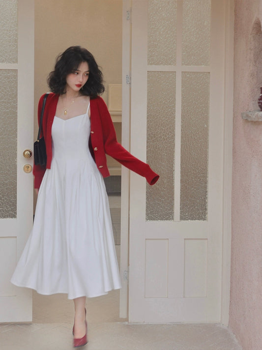 বসন্তের ভি-নেক পোশাক: পাতলা কমনীয়তা