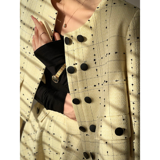 Slimming Heart V-Neck Knit