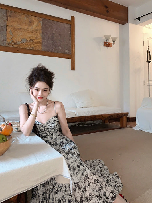 হ্যালো ডাই: সেক্সি ওপেন ব্যাক ফুলের পোশাক