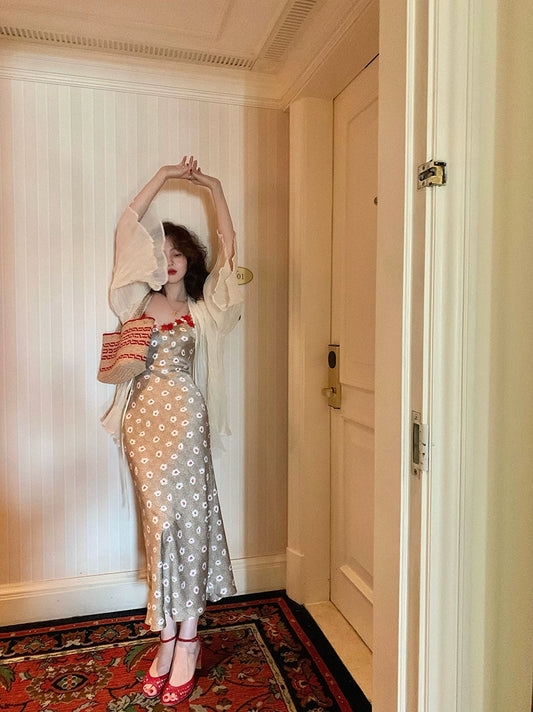 Chinese Ruffle Hem Cardigan